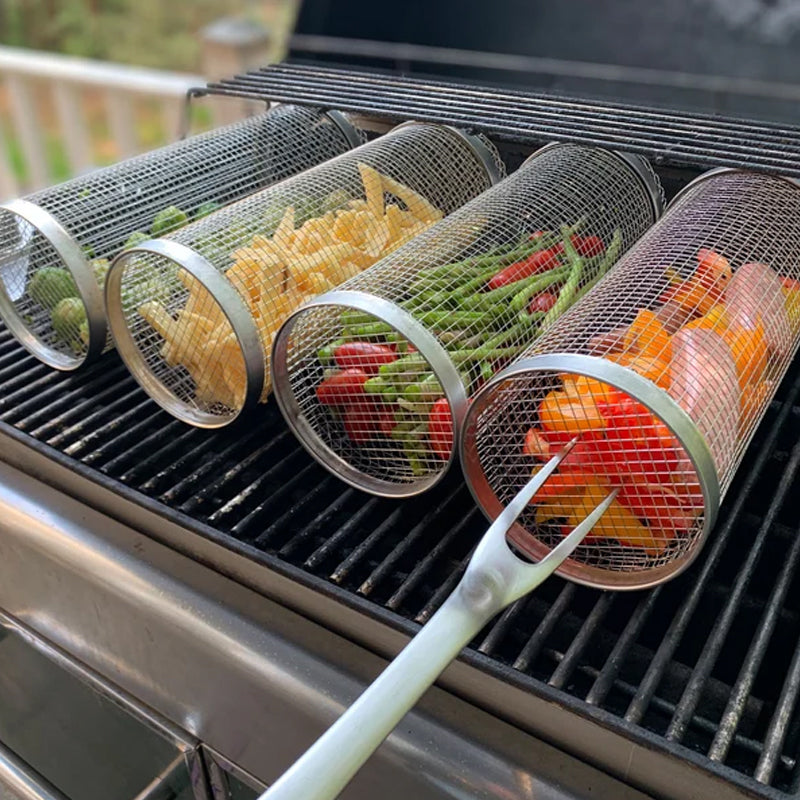Nerezový grilovací koš s otočným mechanismem o 360° pro rovnoměrné grilování na BBQ
