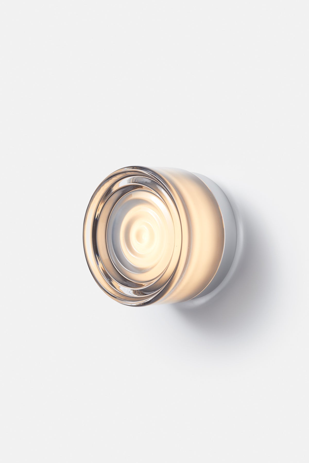 IP65-klassificeret TML Ripple moderne væglampe med hærdet glasskærm og berøringskontakt