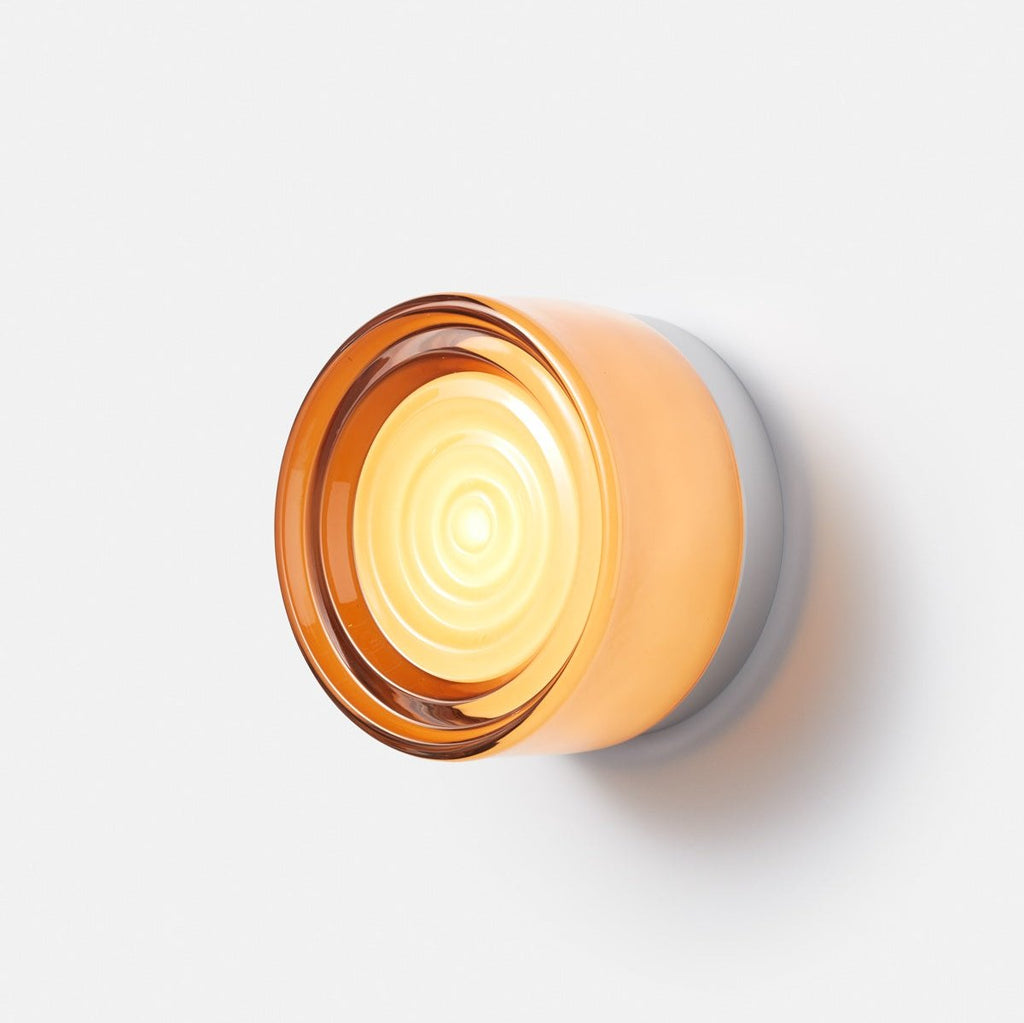 IP65-klassificeret TML Ripple moderne væglampe med hærdet glasskærm og berøringskontakt