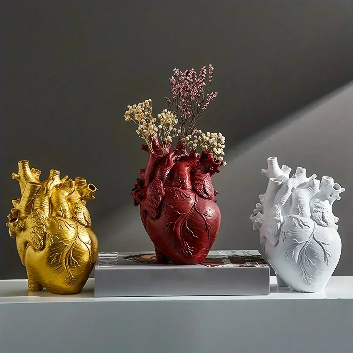 Elvase keramisk vase i hjerteform til elegant hjemmeaccent