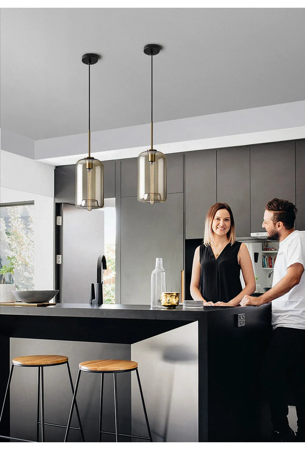 Lampada a sospensione in vetro industriale nordico con LED, stile moderno di lusso