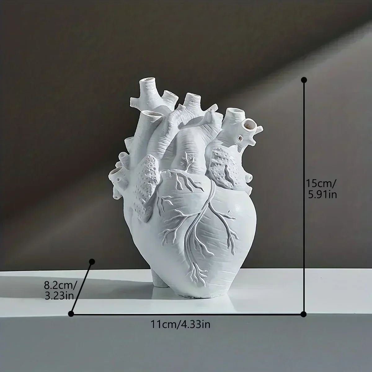 Elvase keramisk vase i hjerteform til elegant hjemmeaccent