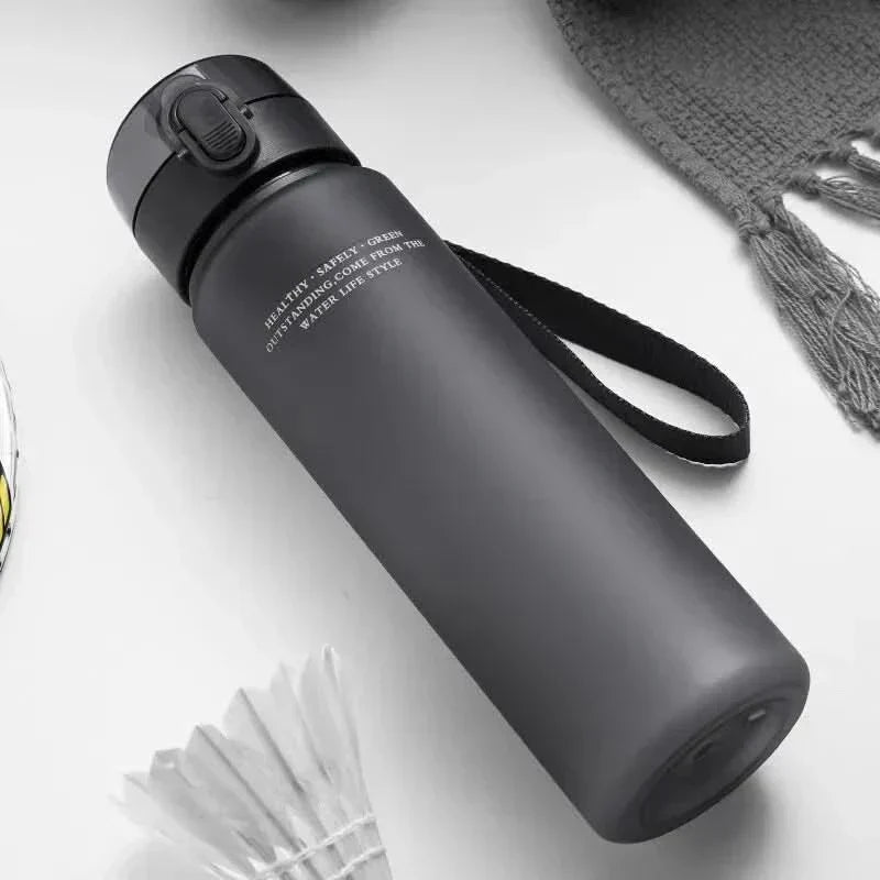 AquaPulse Pro Vattenflaska - Läckagesäker BPA-fri för sport, arbete och vardagsliv