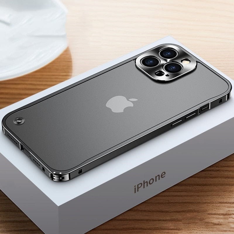 Hliníkové pouzdro a ochranný kryt AeroArmor pro iPhone