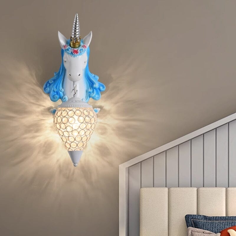 LumenAura Nordisk Enhjørning Harpiks Væglampe Med Krystalskærm