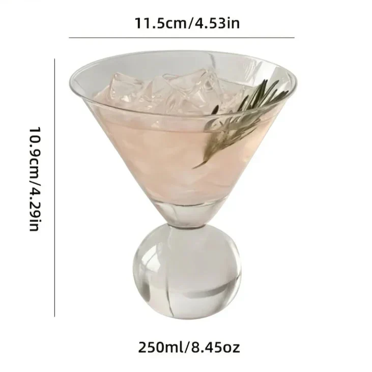 Kristallkugel-Cocktailglas mit handgeschnittenen Details
