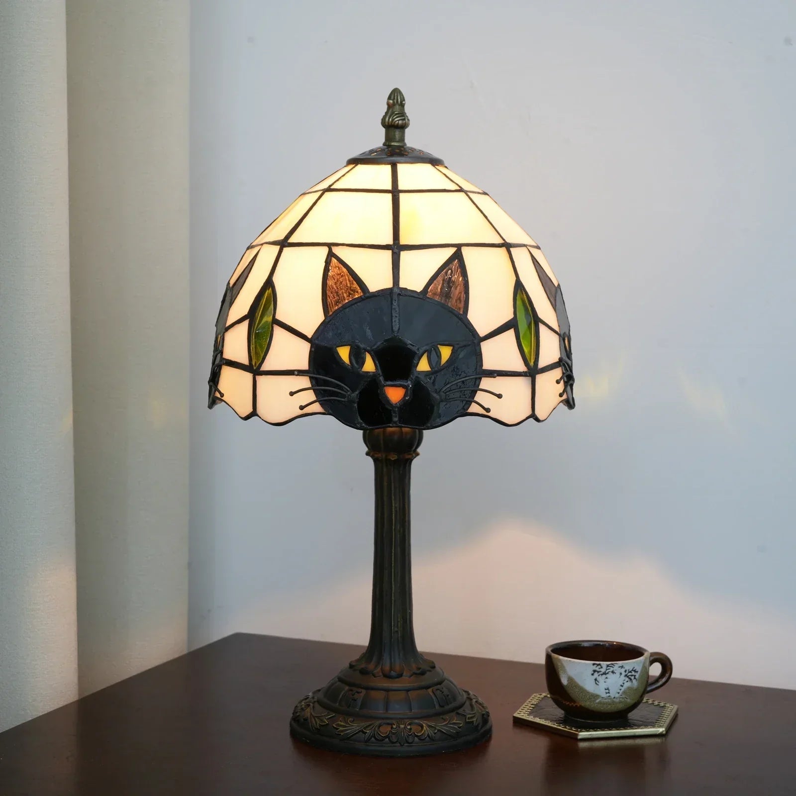 Bordlampe med glasmosaik
