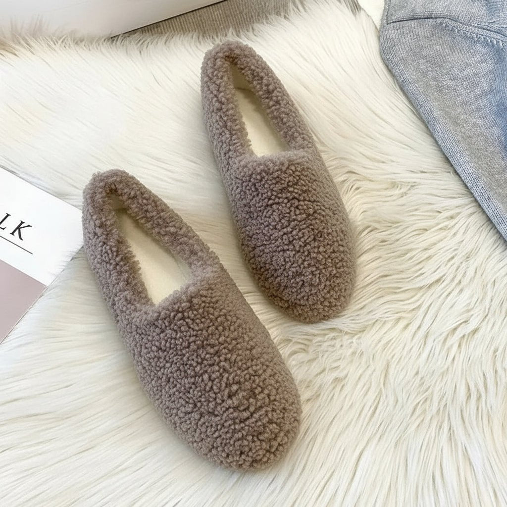 Snow Haven Cozy Women's Winter Slippers With Artificial Wool Lining