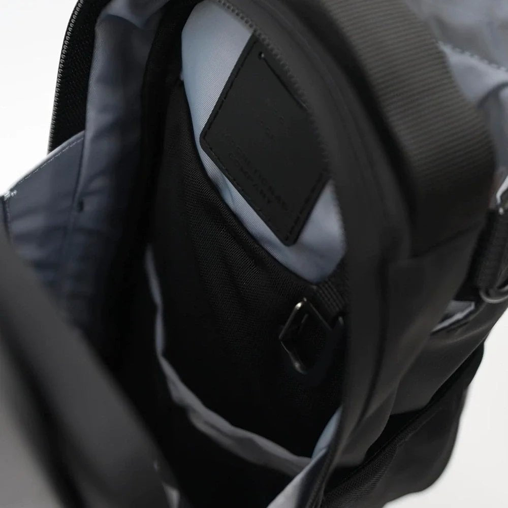 AeroHydra Magnetic Hands-Free Fitness Water Bottle Bag