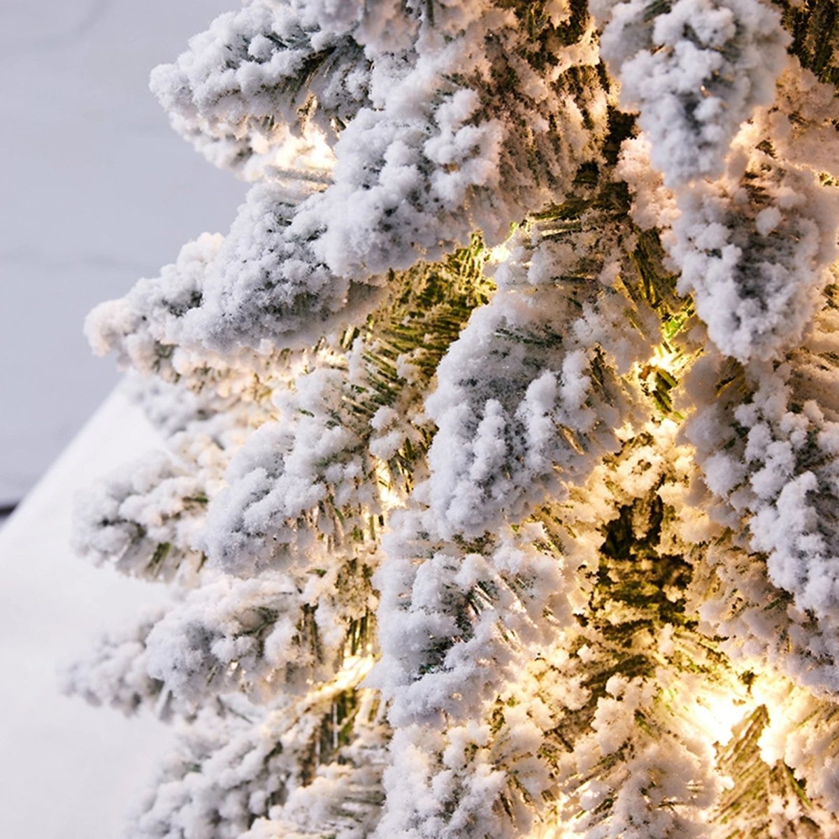 Albero di Natale LED SnowGlow Mini 45cm con Effetto Neve Ghiacciata