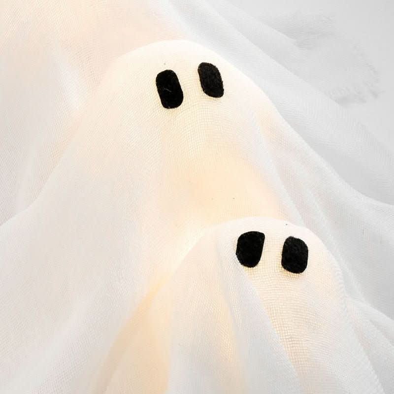 PhantomGlow LED věnec: Strašidelná halloweenová magie pro atmosférickou dekoraci