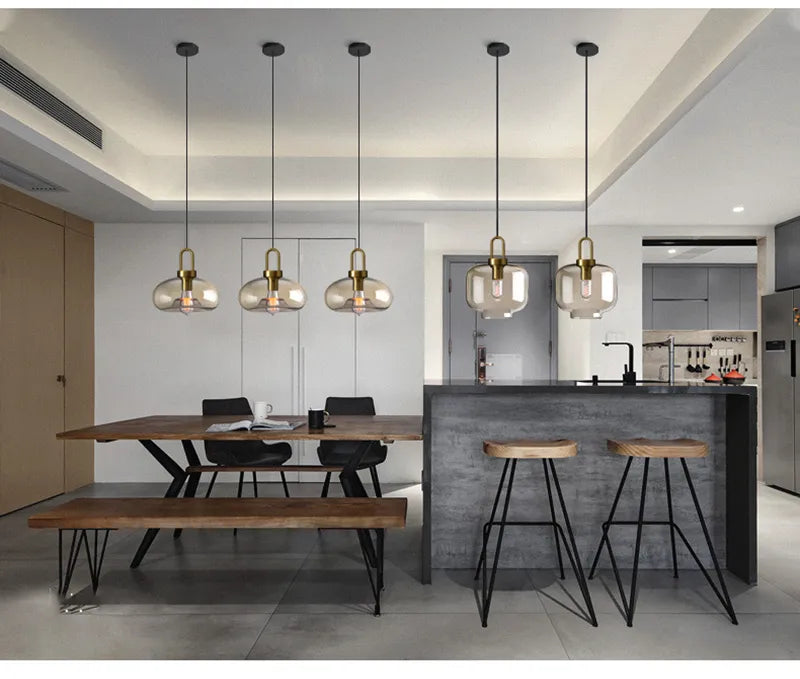 Suspension Industrielle en Verre pour Intérieurs Modernes et Salons