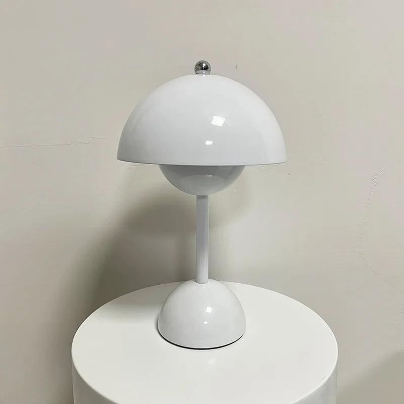 FjordLux Minimalist LED Desk Light For Modern Workspaces