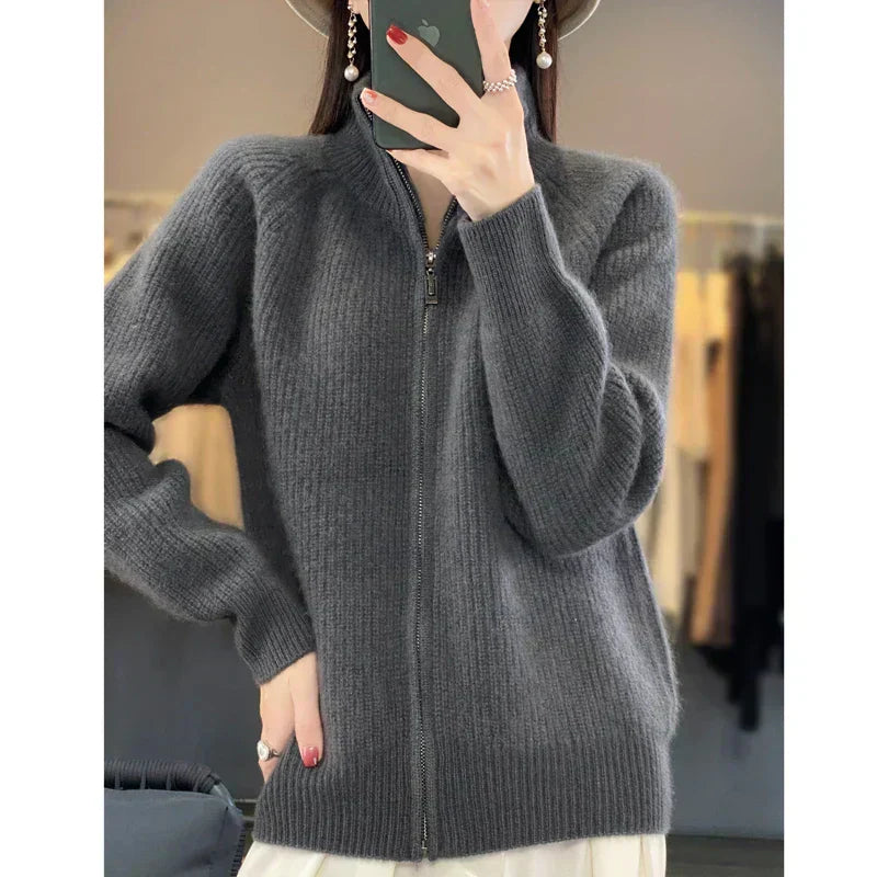 Women's Zipper Cardigan In 100 Percent Wool For Everyday Wear