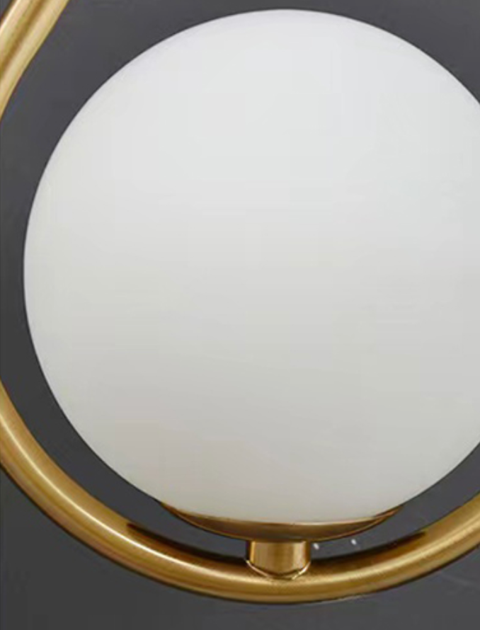 LumaLoop Messing Kule Vegglampe for Moderne Interiør