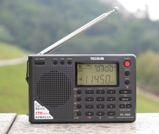 راديو محمول AuroraTec PL-380 DSP مع نطاق كامل FM و LW و SW و MW وصوت ستيريو