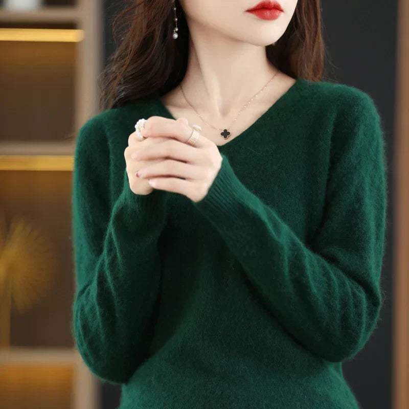 Pull en cachemire Sarah Édition Classique avec col en V tricoté au Japon
