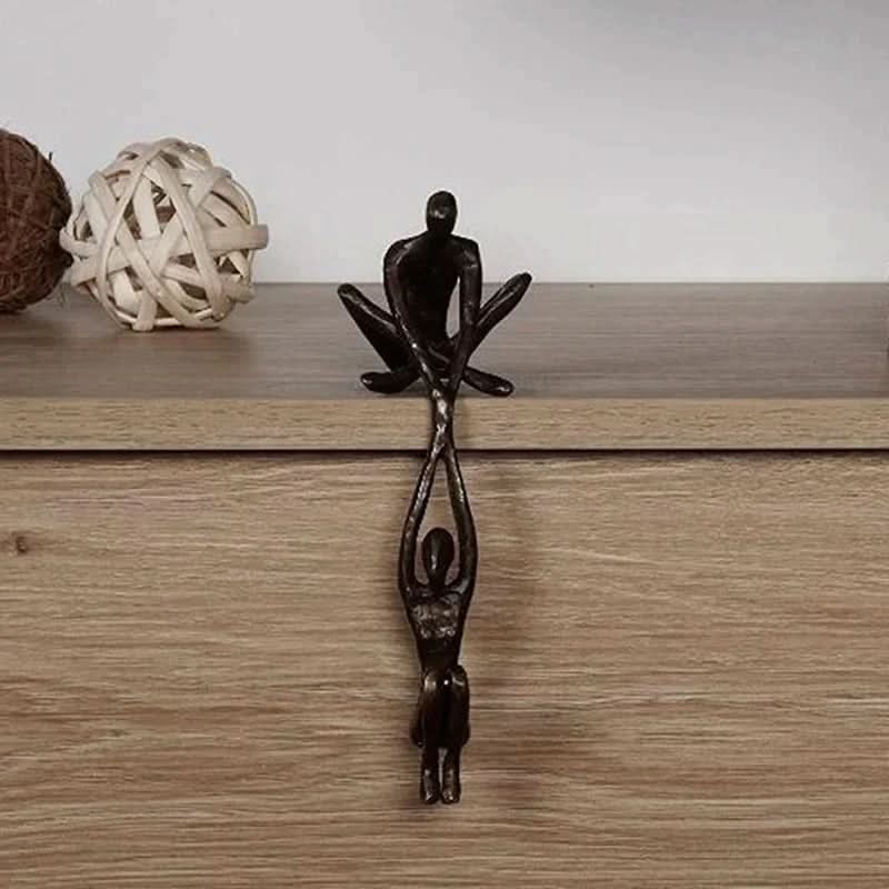 Endless Heart Resin Sculpture For Love And Balance