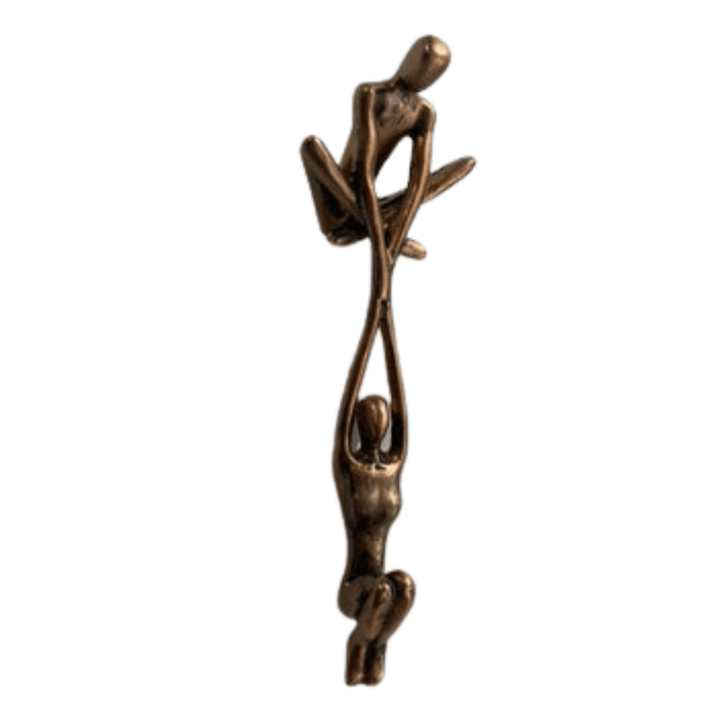 Endless Heart Resin Sculpture For Love And Balance