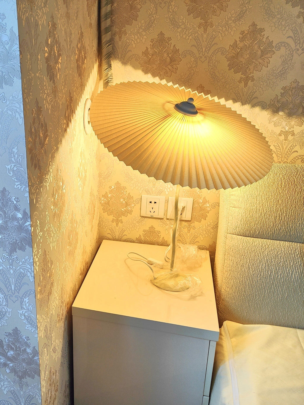 Lumora | Wave Pattern Light