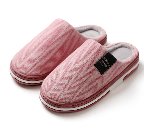 AuroraStep Footwear Stylish Men's Slippers for Warm Feet