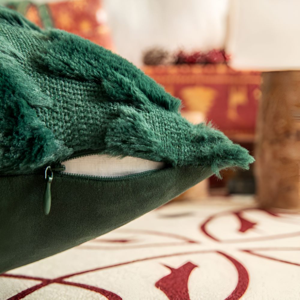 EverJoy Cozy Plush Christmas Tree Pillowcase Made of Ultra-Soft Fabric