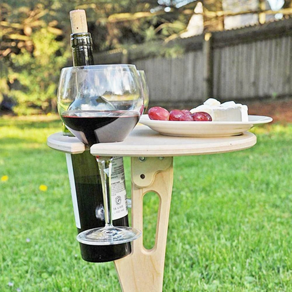 WoodlandEase Klappbarer Holz-Weintisch Mit Glashalter Für Picknick Und Camping