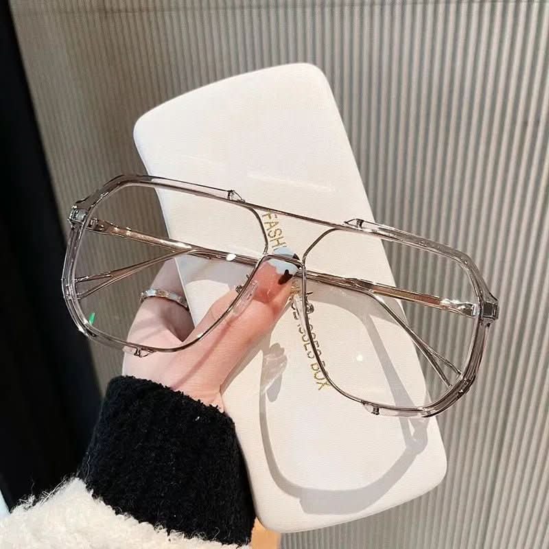 Bold Square Shade Sunglasses For Women With UV400 And Colour Changing Lenses