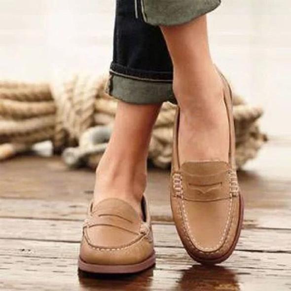 Mocassini senza tempo in pelle marrone per uomo, mocassini casual premium slip-on