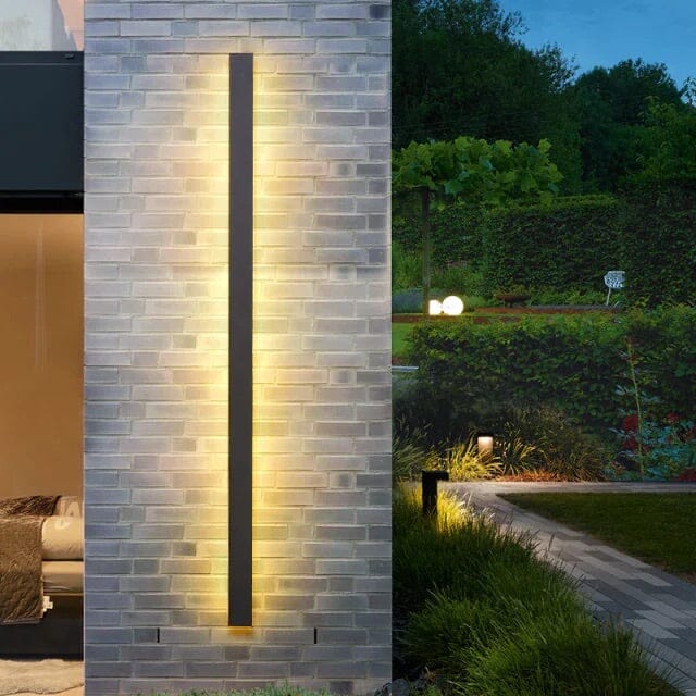 Lampada esterna NordicGlow per spazi all'aperto moderni
