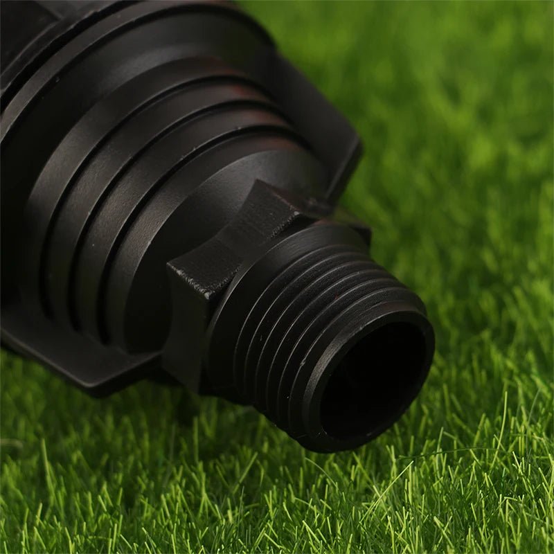 AquaSpan 180-Grad Gartensprinkler für gleichmäßige Wasserverteilung