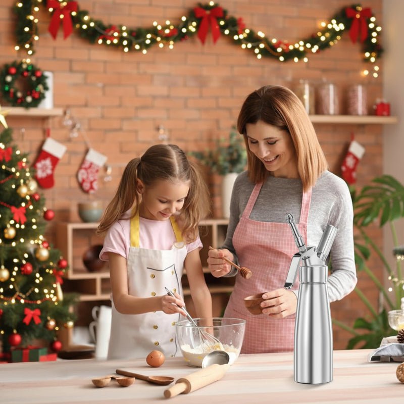 NovaChef 500ml hliníkový dávkovač krému se třemi dekorativními tryskami