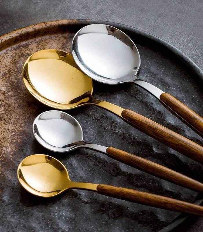 Posate Premium TerraLuxe in Acciaio Inox con Dettaglio in Legno