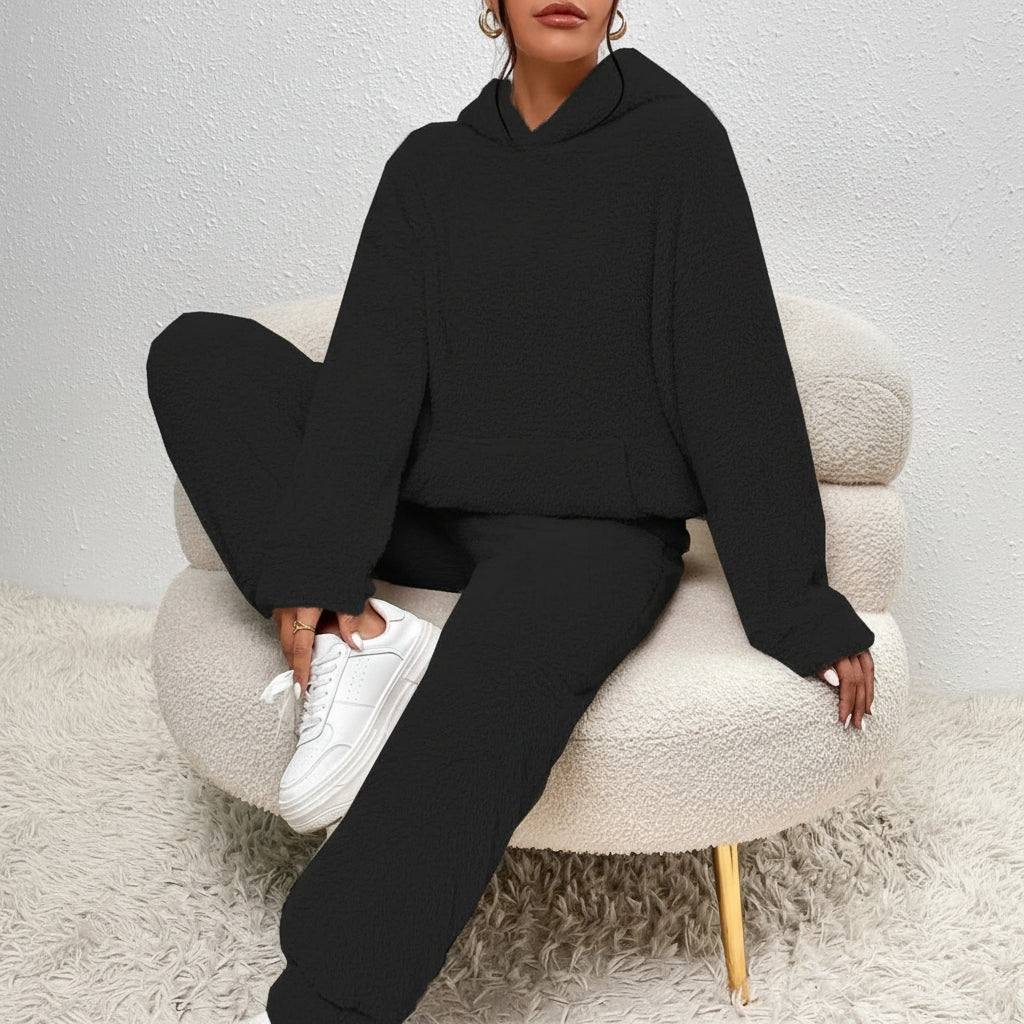 Aurora Teddy Lounge Set for Cozy Winter Days and Relaxed Home Comfort