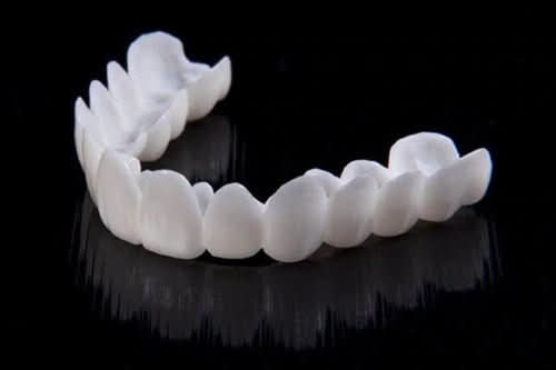LuminDent Denture With White Dental Lenses For Aesthetic Smile