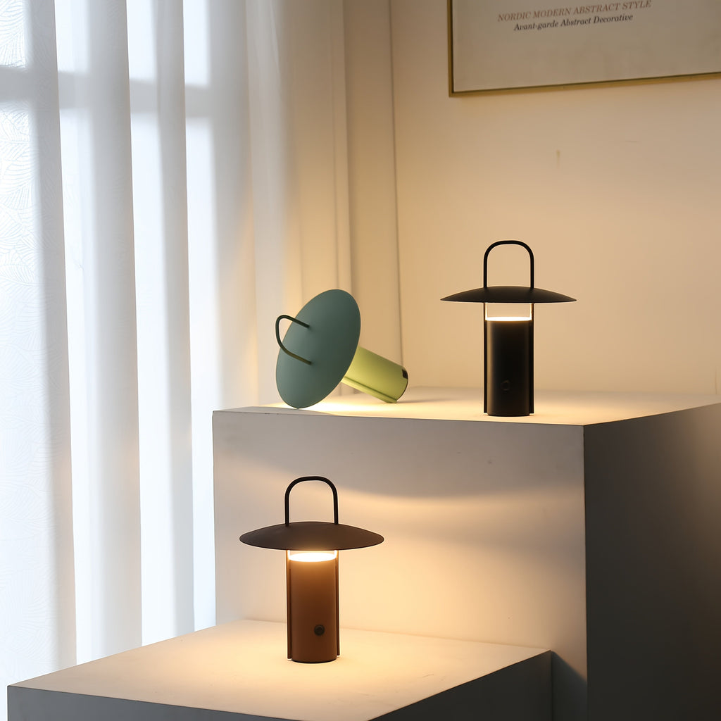 Přenosná stolní lampa do vesmíru