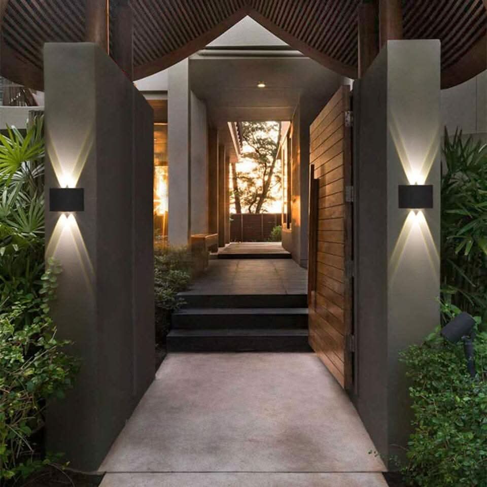 AquaNova Waterproof LED Outdoor Wall Light Elegant Energy Efficient Aluminum Fixture