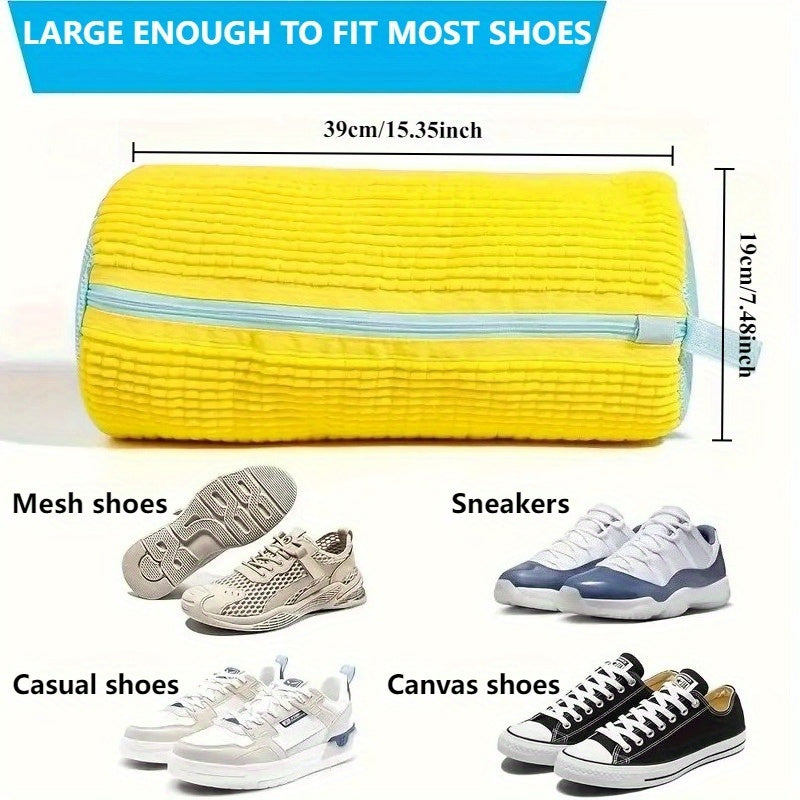 Heavy-duty shoe washing machine bag with protective lining and secure zipper closure