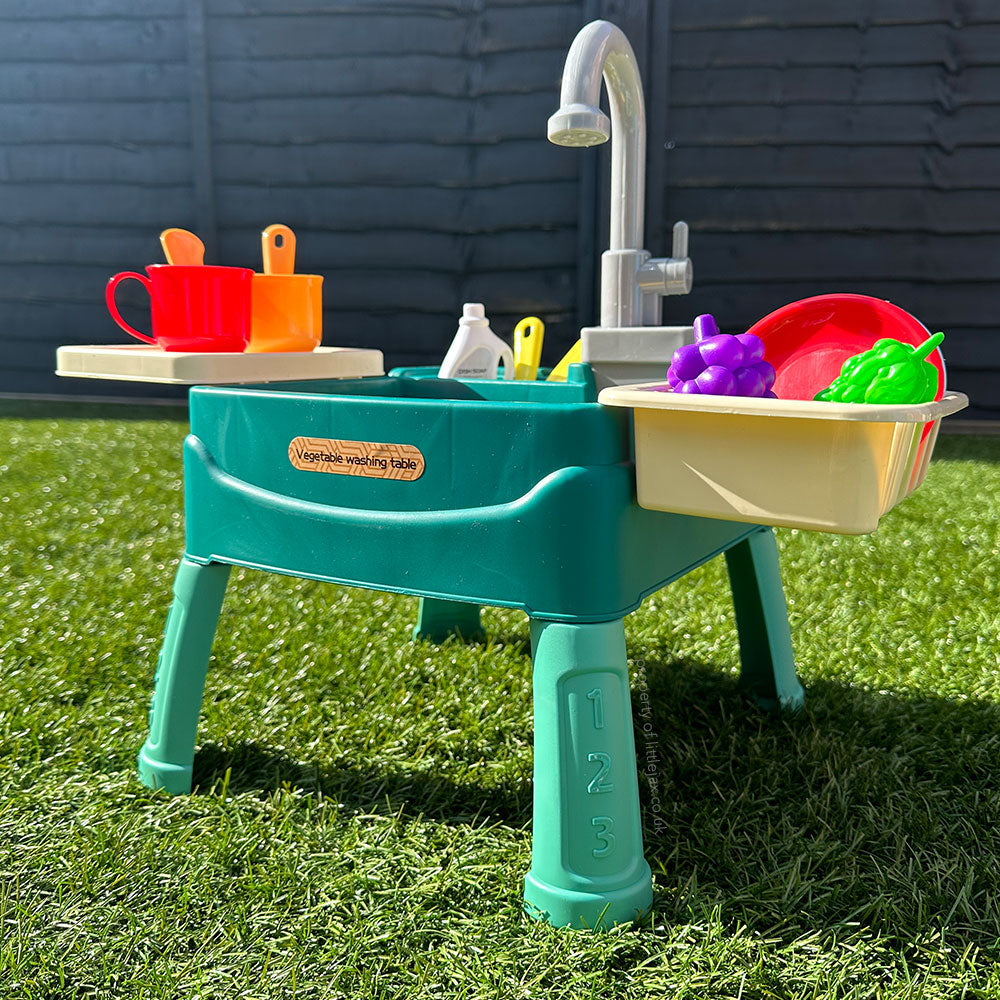 Kids Standing Sink for Indoor and Outdoor Water Play Fun