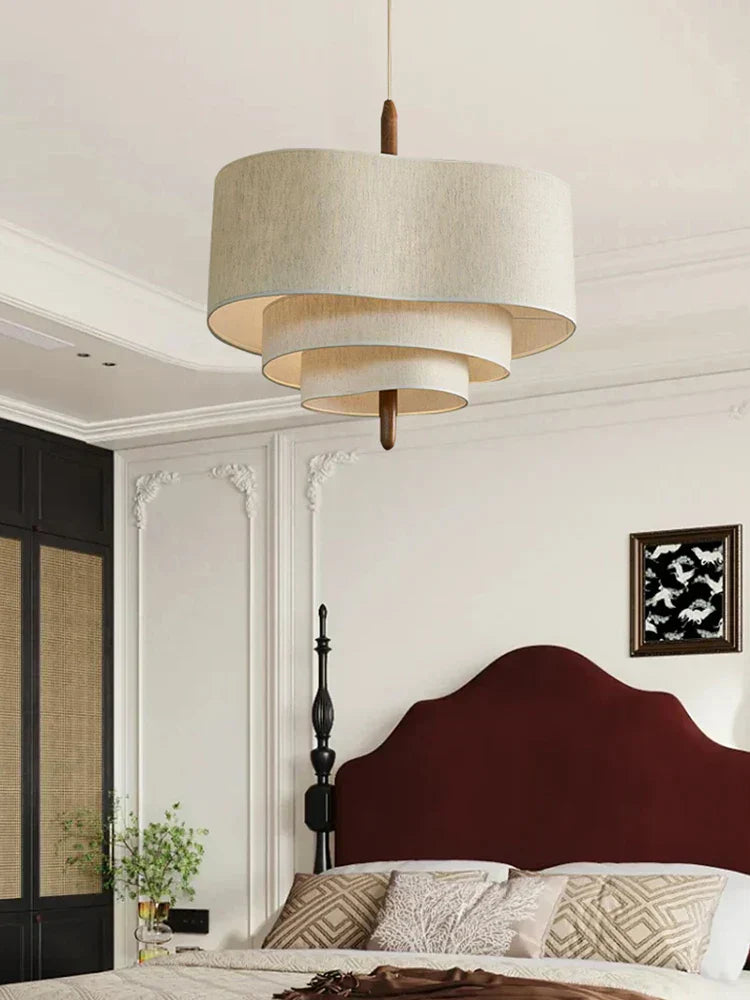 FabricLuxe stoffen kroonluchter zorgt voor warme, gezellige verlichting in elke kamer
