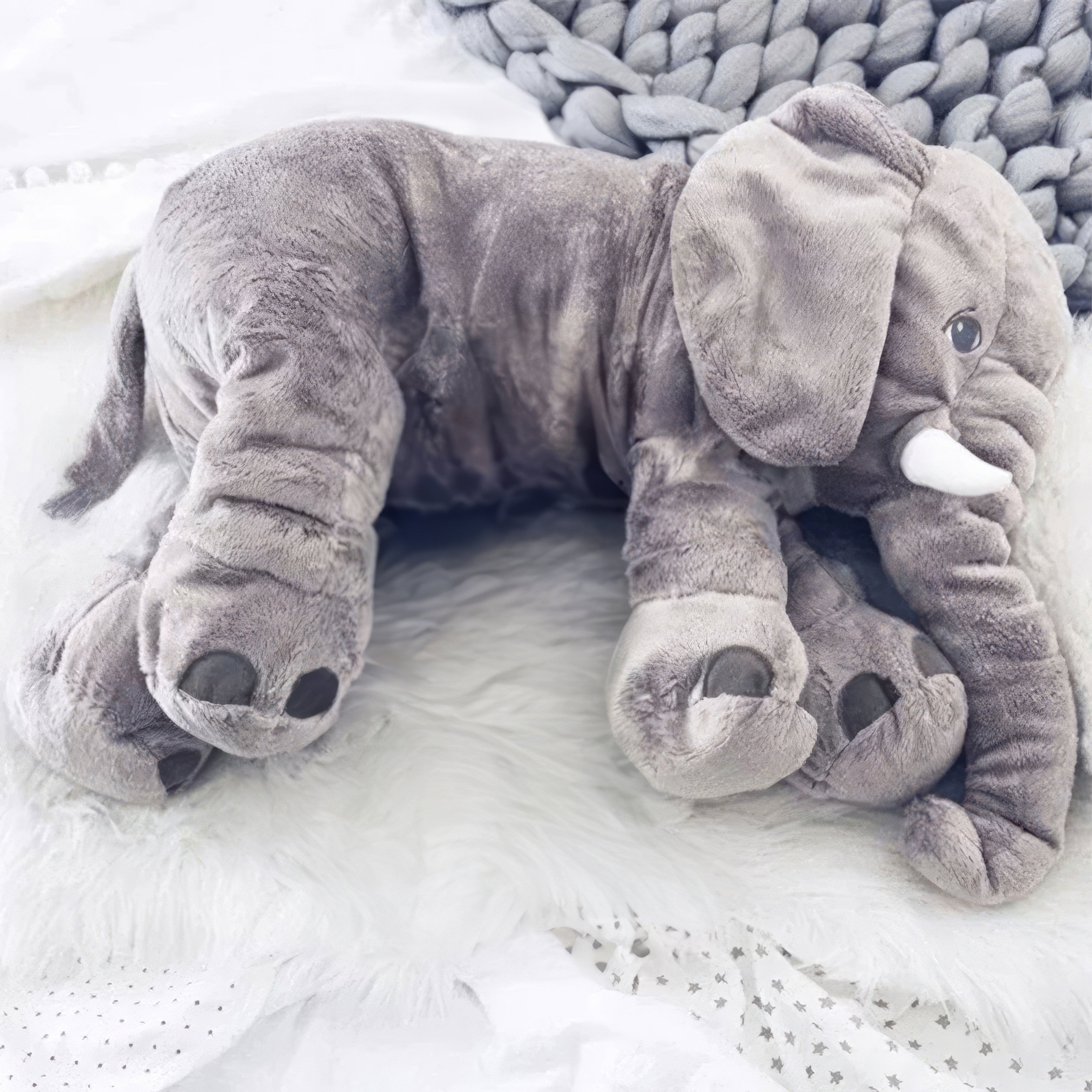 Almohada de peluche elefante Little Jax para niños, juguete suave para abrazar en dos tamaños
