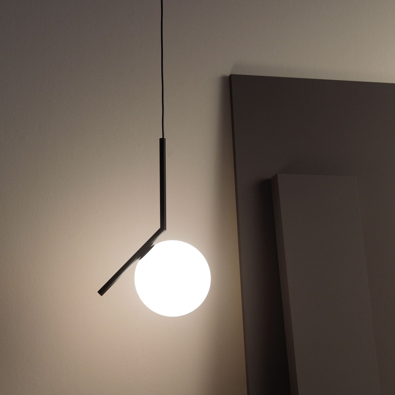 Lampe suspendue IC Globe pour plafond, éclairage contemporain pour la maison