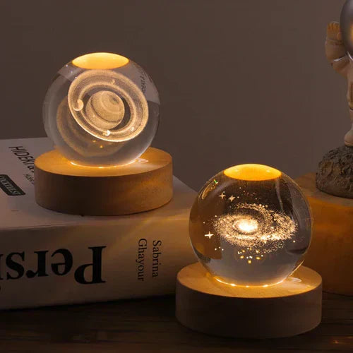 3D skleněná koule s nebeskými motivy a LED ambientním osvětlením pro domácí dekoraci