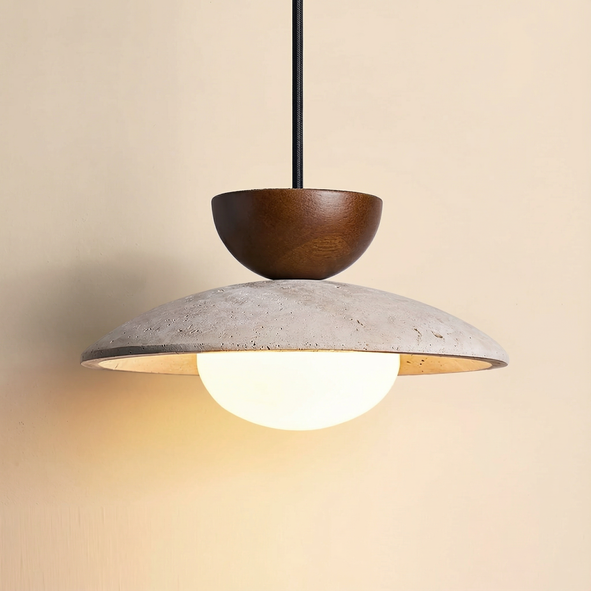 Lampada a Sospensione LumenOak con Legno Naturale e Vetro per Cucina