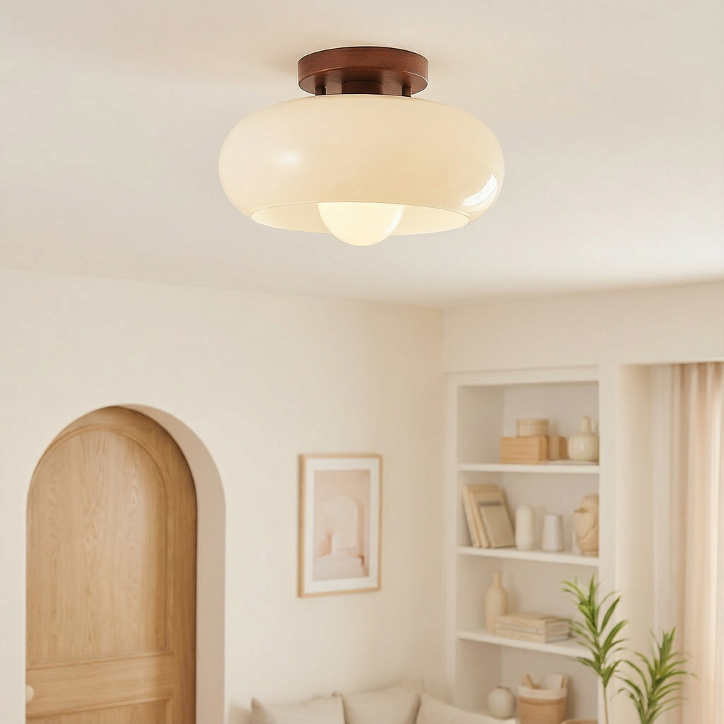 Elegantní minimalistické stropní svítidlo LumaGlow v krémové barvě s přisazenou montáží