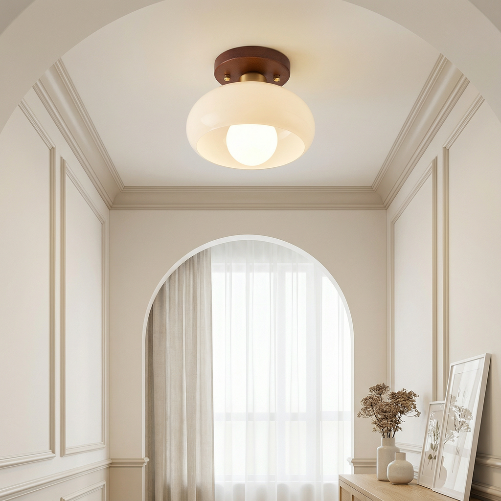 Elegantní minimalistické stropní svítidlo LumaGlow v krémové barvě s přisazenou montáží