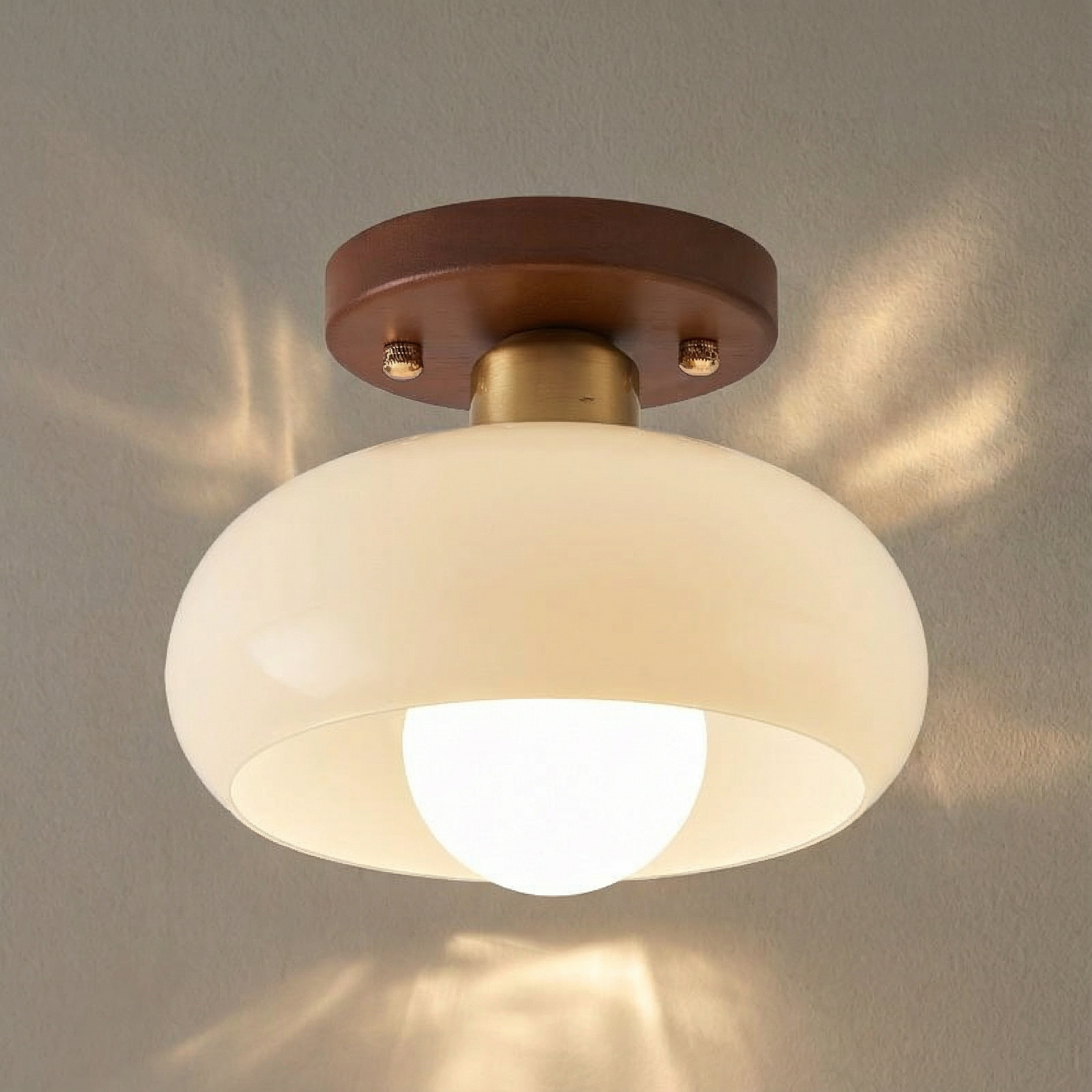 Elegantní stropní svítidlo Aurelia Nordic z přírodního dřeva s přisazenou montáží