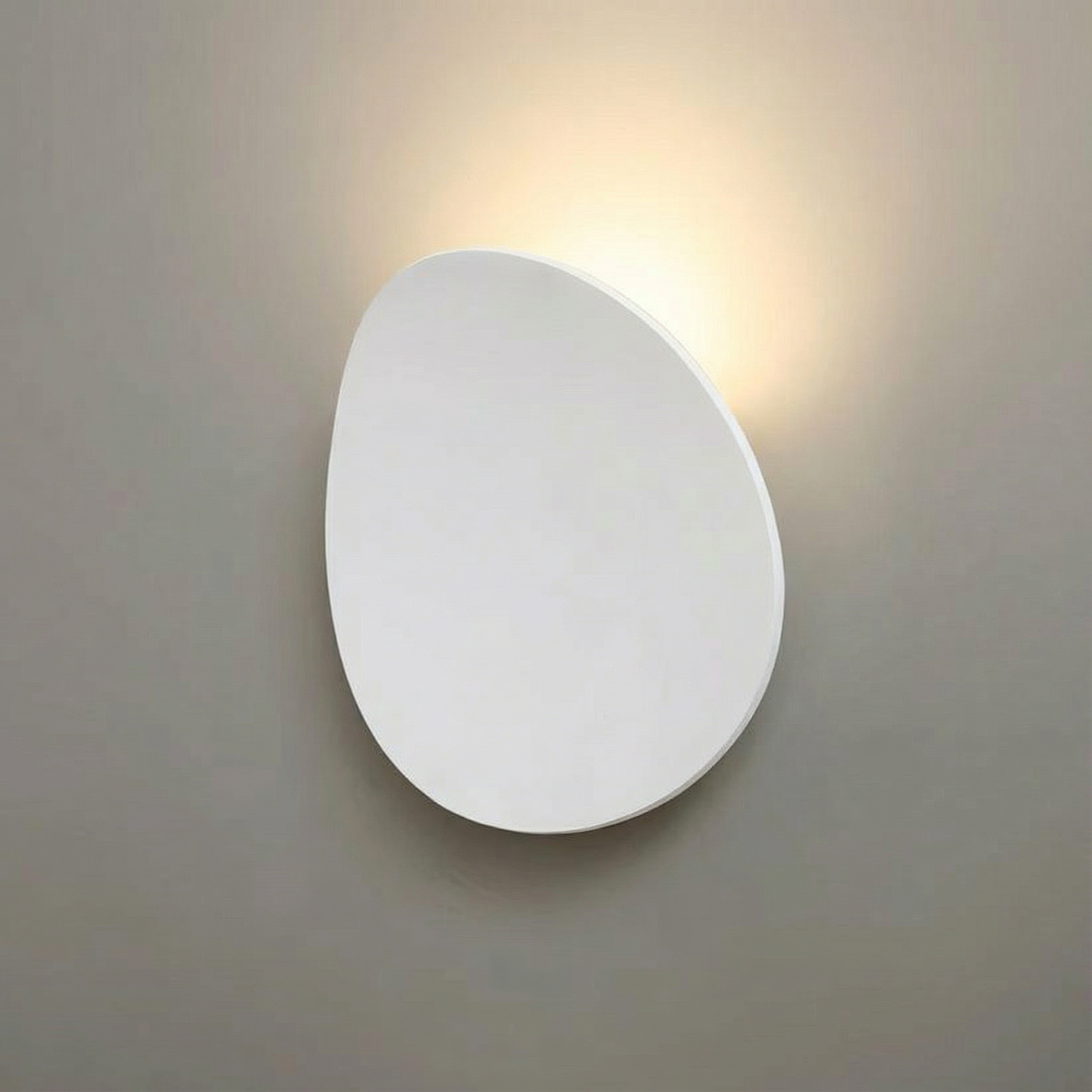 Aluminum Wall Sconce With Slim LED Lighting For Modern Home Decor