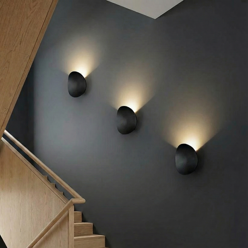 Aluminum Wall Sconce With Slim LED Lighting For Modern Home Decor