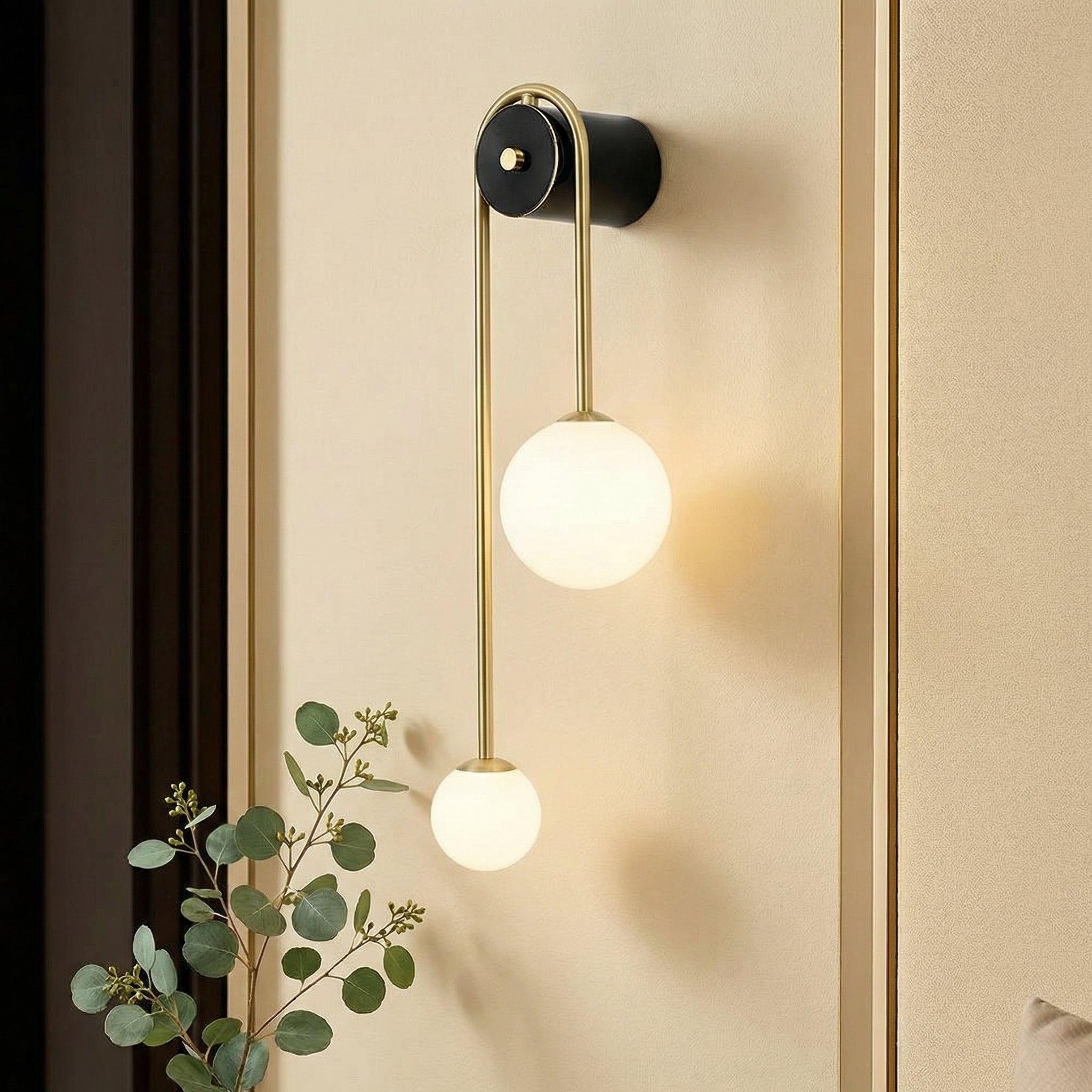 Elegant Arc Wall Light With Soft LED Glow For Cozy Modern Ambiance